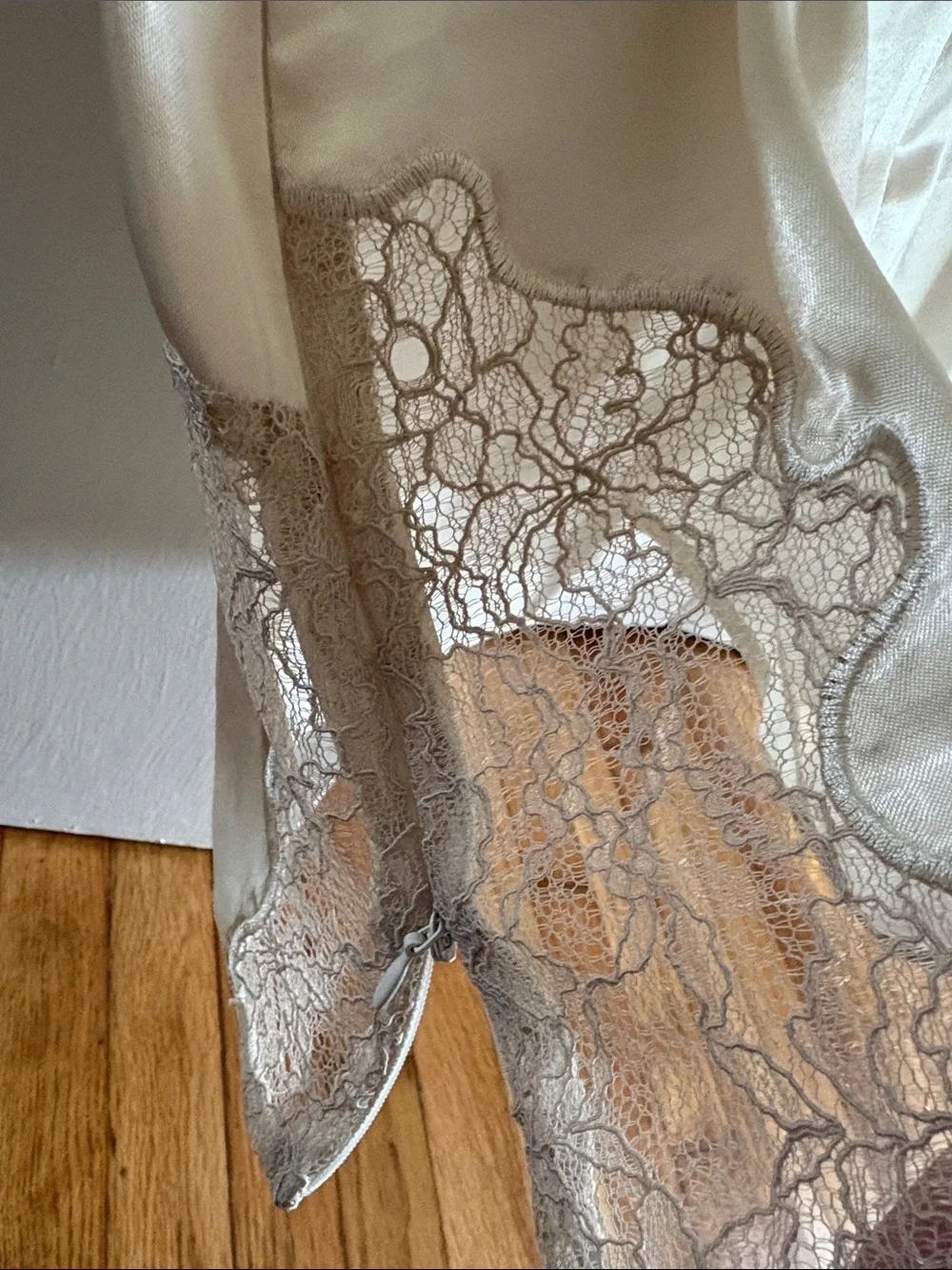 H&M Cream Satin Lace Cami - Picture 4 of 4